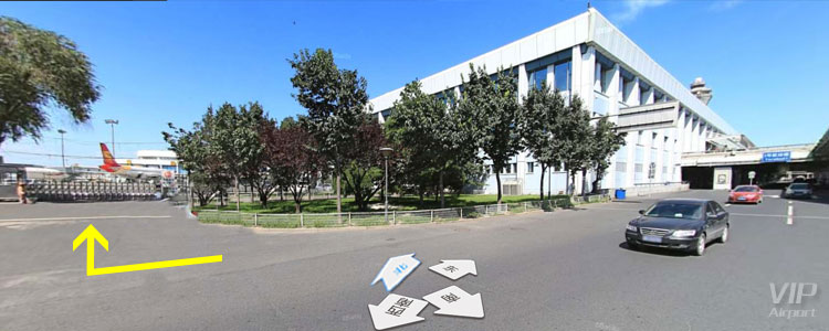 往北即可到达国内VIP，提前有报过车号的即可开门进入，贵宾室在停车场内。